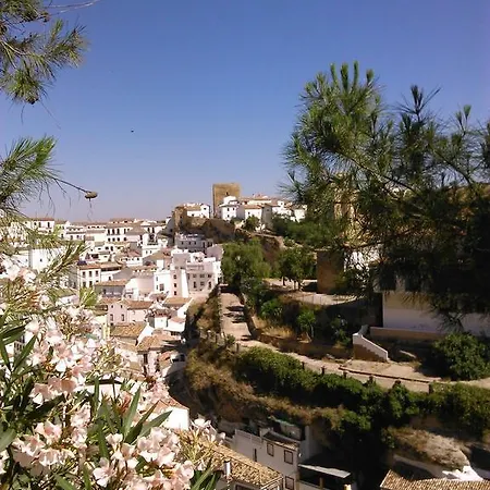 Los Tajos De Setenil *