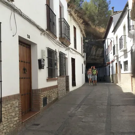 Los Tajos De Setenil