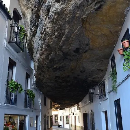 Los Tajos De Setenil Setenil De Las Bodegas